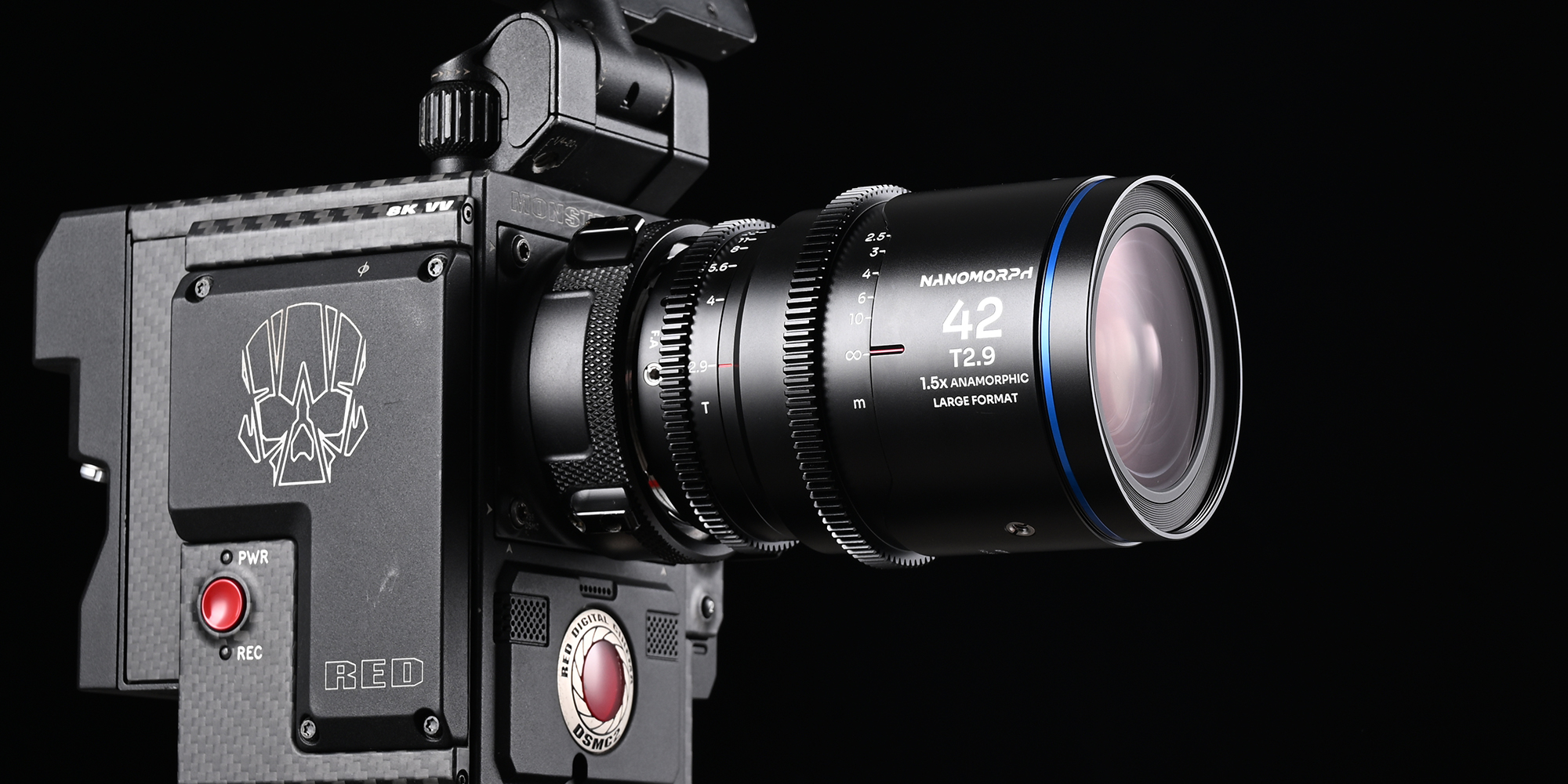 Obiektyw Laowa Nanomorph 42 mm T2,9 1,5x LF Amber do Arri PL / Canon EF w połączeniu z kamerą RED